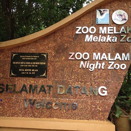 Homestay De Mitc Melaka Esterno foto